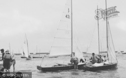 Burnham-on-Crouch, Preparing For A Sail c.1960, Burnham-on-Crouch