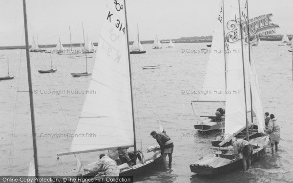 Photo of Burnham On Crouch, Preparing For A Sail c.1960