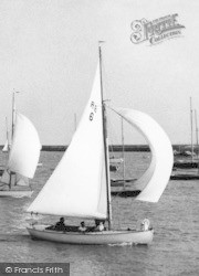 Burnham-on-Crouch, Sailing The River c.1965, Burnham-on-Crouch