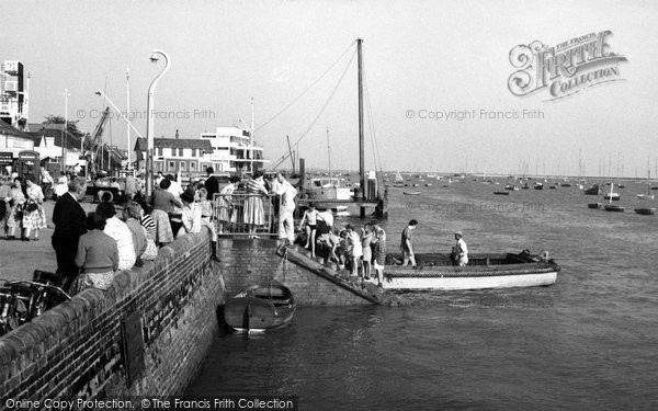Photo of Burnham On Crouch, Town Steps c.1960