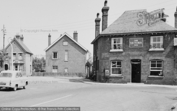 Photo of Burnham On Crouch, Victoria Inn c.1960