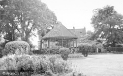 Manor Gardens c.1955, Burnham-on-Sea