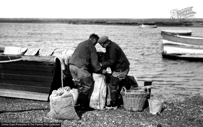 Burnham Overy Staithe, Packing Mussels c1955