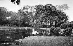 Lake, Towneley Hall c.1935, Burnley
