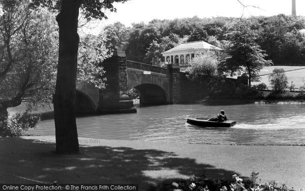 Photo of Burnley, Thompson Park c.1960