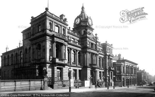 Photo of Burnley, Town Hall 1895
