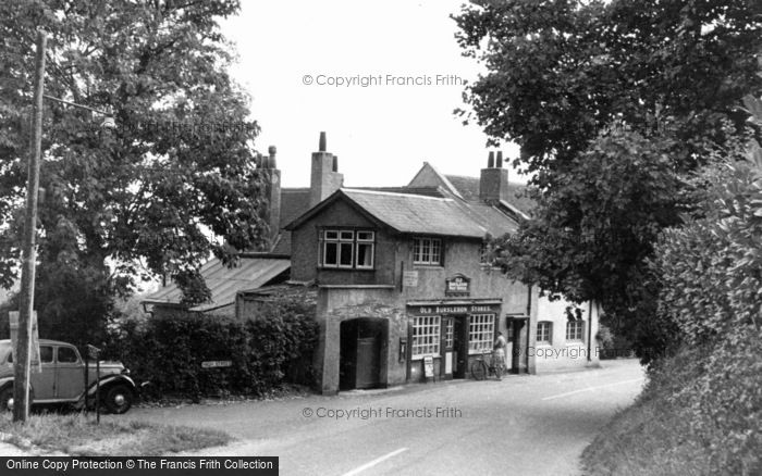 Photo of Bursledon, Old Bursledon Stores And Post Office c.1950