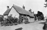 The Village c.1955, Burton Bradstock