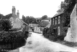 Village 1922, Burton Bradstock