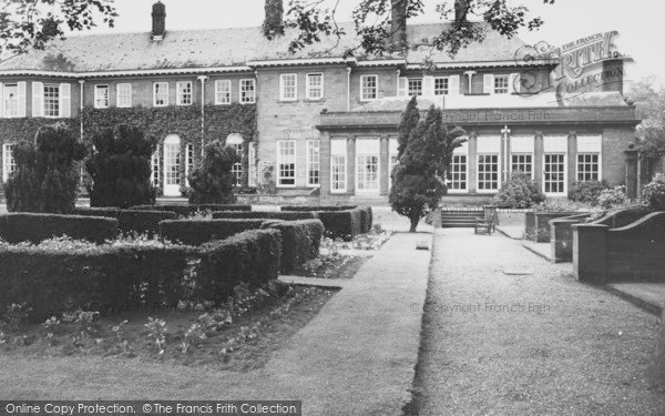 Photo of Burton, Italian Gardens, Burton Manor College c.1960