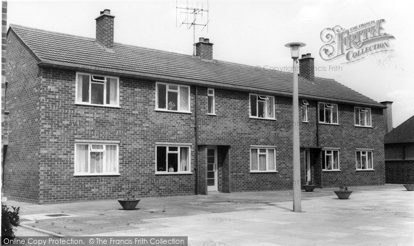 Photo of Burton Latimer, Latimer Crescent c.1965