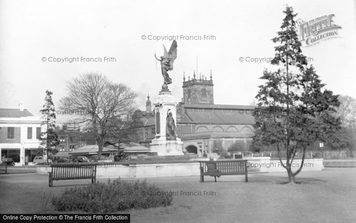Photo of Burton Upon Trent, Memorial Gardens c.1965