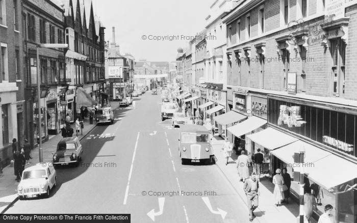 Photo of Burton Upon Trent, Station Street 1961