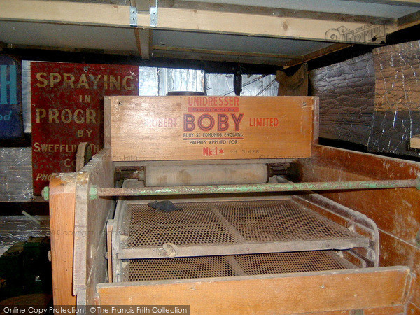 Photo of Bury St Edmunds, A Robert Boby Ltd Unidresser 2004