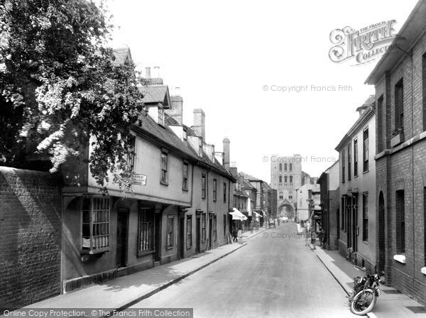 Photo of Bury St Edmunds, Churchgate Street 1929