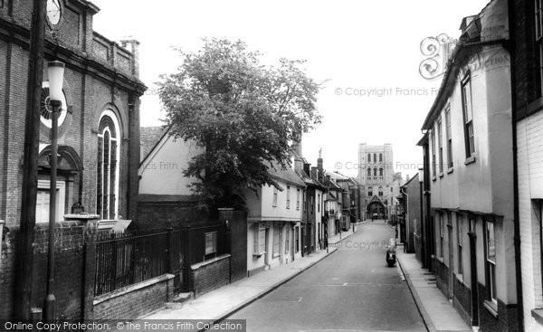 Photo of Bury St Edmunds, Churchgate Street c.1965