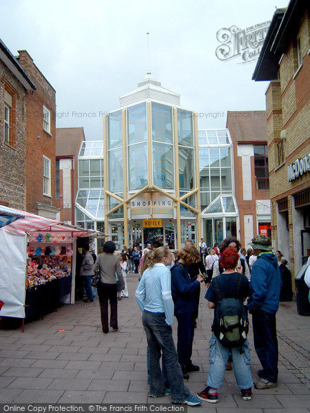 Photo of Bury St Edmunds, Cornhill Shopping Centre 2004