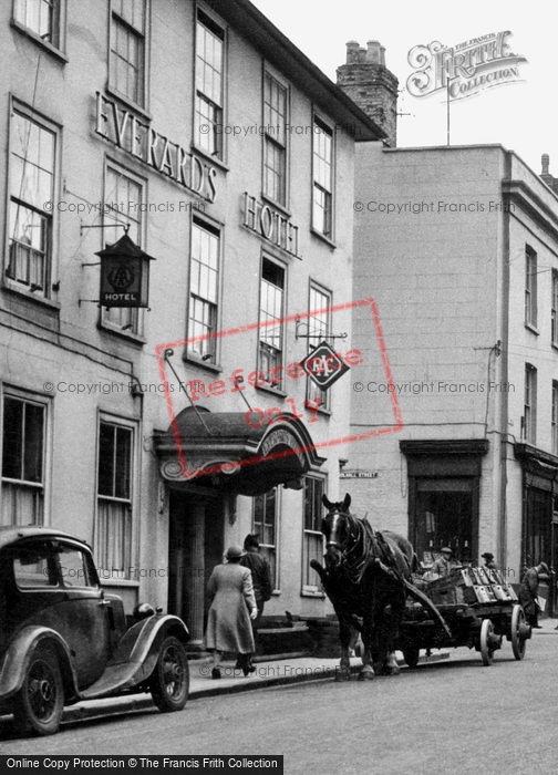 Photo of Bury St Edmunds, Everardsa Hotel, Cornhill c.1950