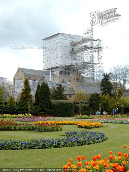 Photo of Bury St Edmunds, Gardens 2004