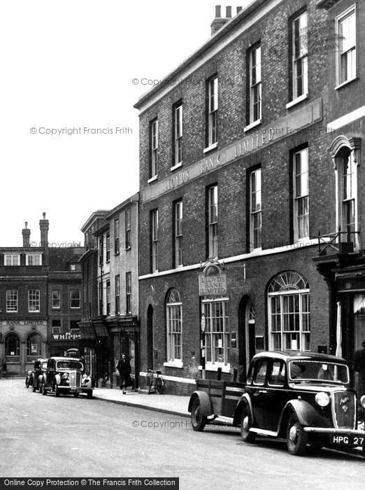 Photo of Bury St Edmunds, Lloyds Bank, Buttermarket c.1950