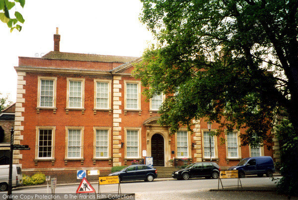 Photo of Bury St Edmunds, Manor House 2004