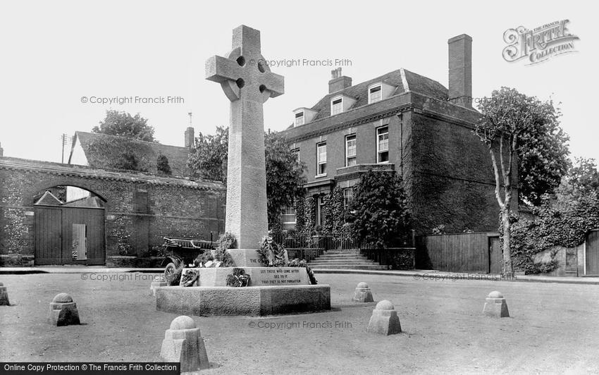Bury St Edmunds, War Memorial 1922
