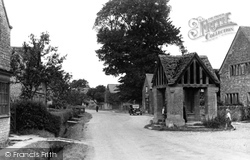 The Village c.1950, Buscot