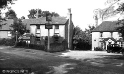Bushey Heath, the Kings Head c1955