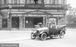 A Car At The Opera House Entrance 1923, Buxton