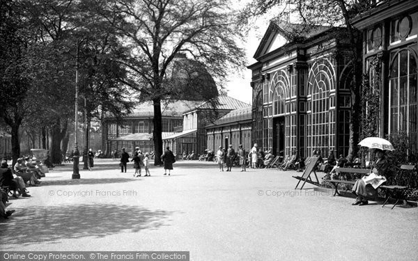 Photo of Buxton, Gardens, The Promenade 1915