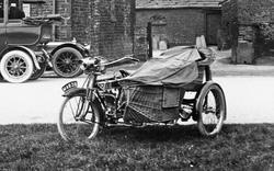 Motorbike At The Cat And Fiddle 1914, Buxton