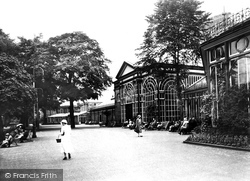 Pavilion Gardens 1932, Buxton