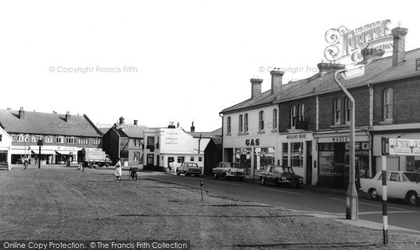 Photo of Byfleet, High Road c1965