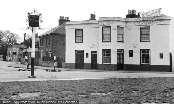 Photo of Byfleet, Plough Inn c.1955