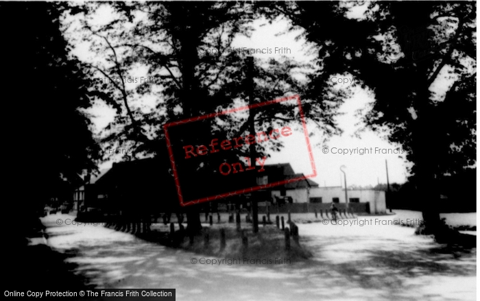 Photo of Caddington, The Green c.1965