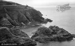 Man-O-War And Island 1949, Cadgwith