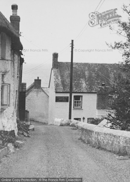 Photo of Cadgwith, The Cadgwith Hotel 1949