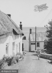 The Cadgwith Hotel, Beach Road c.1960, Cadgwith