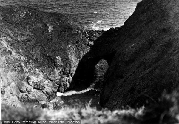Photo of Cadgwith, The Devil's Frying Pan 1933