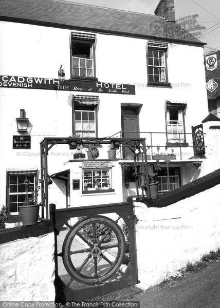 Photo of Cadgwith, The Hotel c.1960