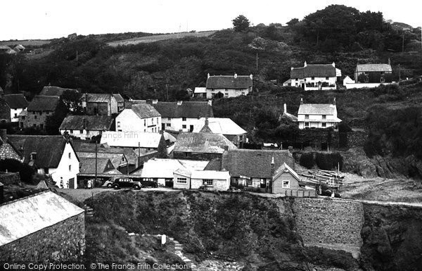 Photo of Cadgwith, The Village 1949