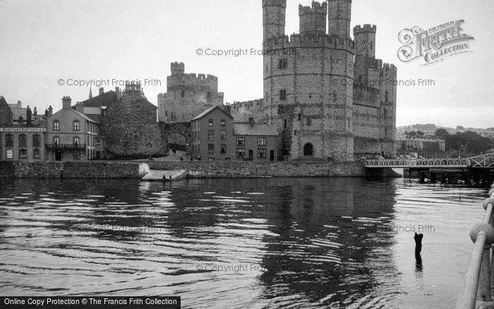 Photo of Caernarfon, Castle 1932