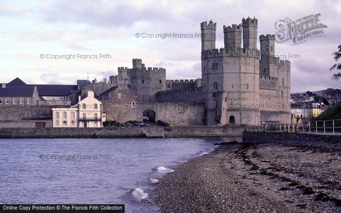 Photo of Caernarfon, Castle c.1990