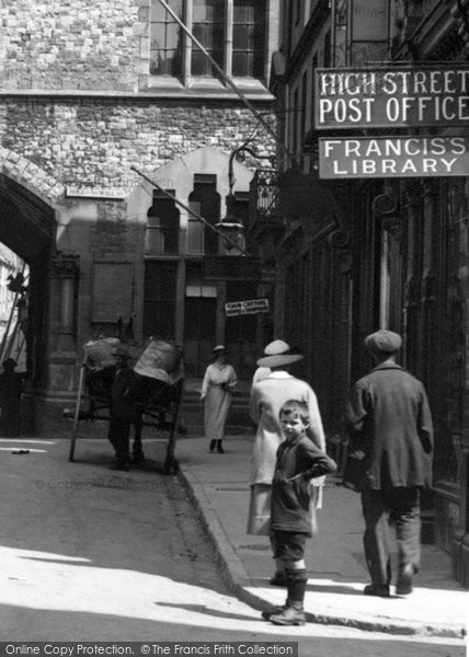 Photo of Caernarfon, High Street Post Office 1921