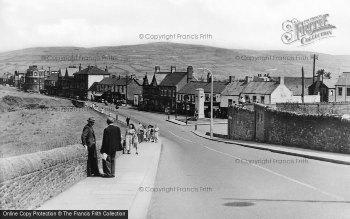 Photo of Caerphilly, Castle Street c.1955