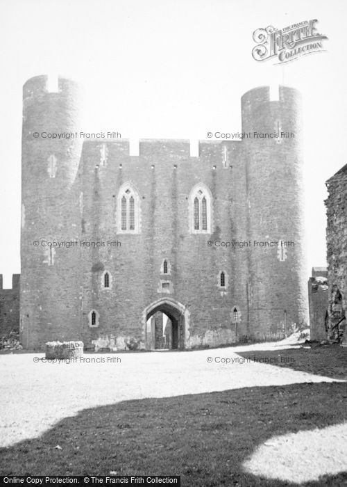 Photo of Caerphilly, Castle, The Inner Ward 1949