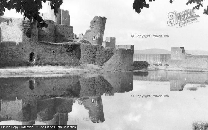 Photo of Caerphilly, Castle, The Leaning Tower c.1960