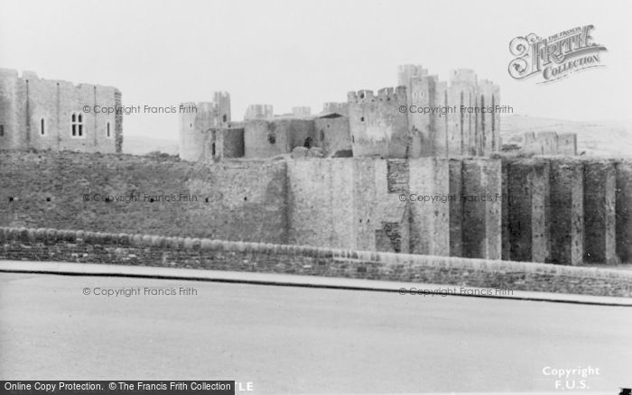 Photo of Caerphilly, The Castle c.1950