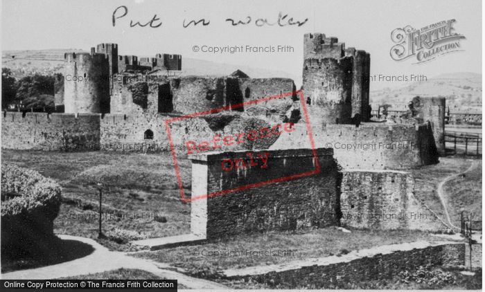 Photo of Caerphilly, The Castle c.1960