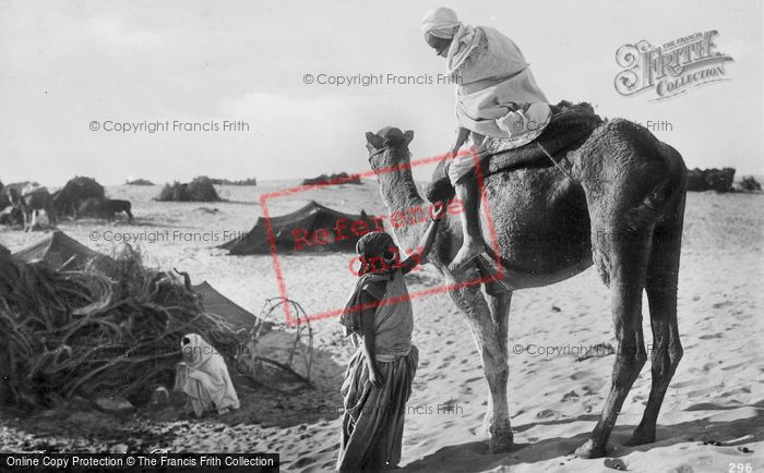 Photo of Cairo, Rest In The Desert c.1930